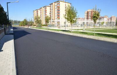 ETİ CADDESİ'NDE 4 SOKAK DAHA ASFALTLANIYOR